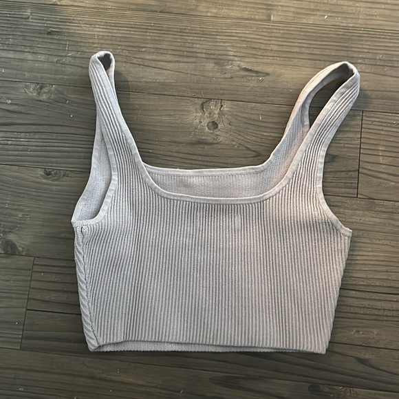 Babaton Crop Top - Picture 2 of 3